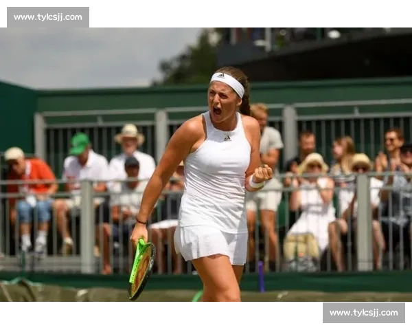 温网「雨布魔法」：百年草地的守护者